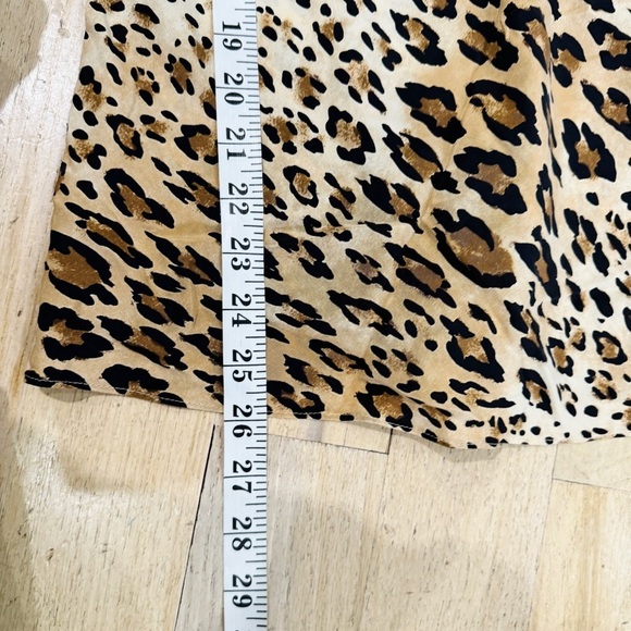 FRAME Denim 100% silk animal print tank top - Picture 7 of 7